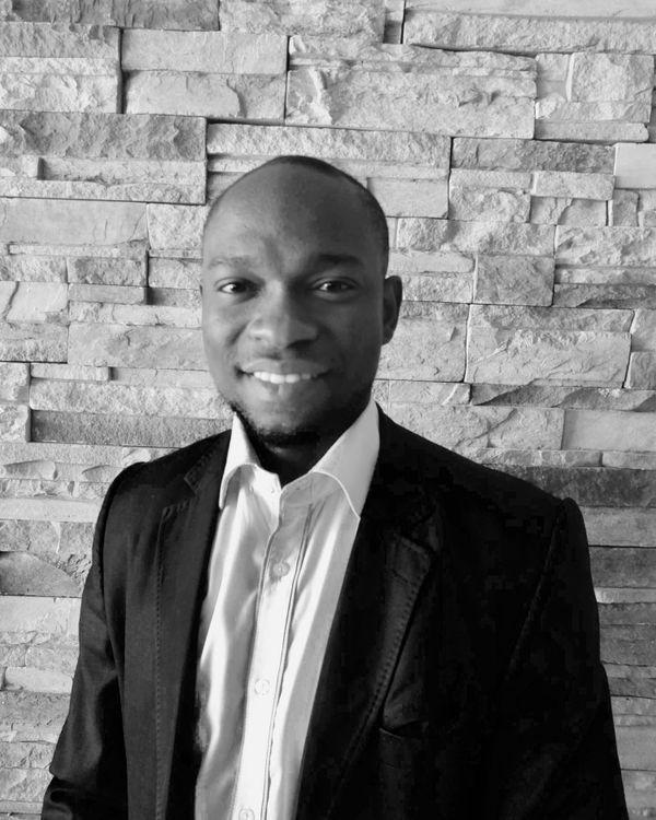 Portrait of Tosin Olofinsao